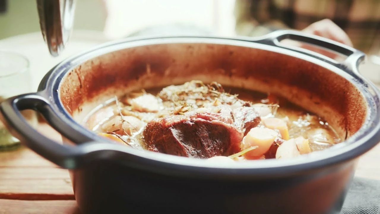 Emile Henry 4-Quart Sublime Stewpot | Sienna 6 Emile Henry 4-Quart Sublime Stewpot | Sienna - Image 4