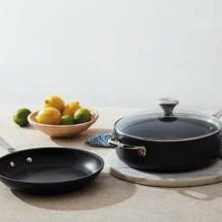Le Creuset 3-Piece Cookware Set | Toughened Nonstick Pro 7 Le Creuset 3-Piece Cookware Set | Toughened Nonstick Pro -Le Creuset Shop 3pc