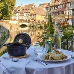 Staub 1.25 Qt. Round Cocotte/Dutch Oven | Matte Black -Le Creuset Shop 40509 480 3 1