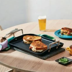 Le Creuset 10" X 14" Rectangular Griddle | Toughened Nonstick Pro -Le Creuset Shop ca2600 35e