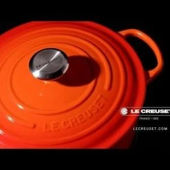 Le Creuset 3.5 Qt. Round Signature Dutch Oven With Stainless Steel Knob| Sea Salt 17 Le Creuset 3.5 Qt. Round Signature Dutch Oven With Stainless Steel Knob| Sea Salt -Le Creuset Shop hqdefault 56 31