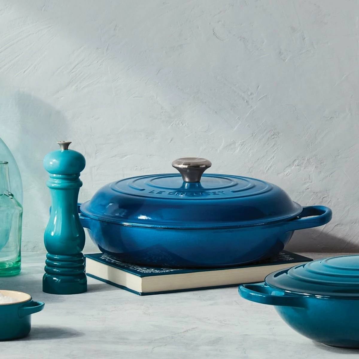 Le Creuset 3.5 Qt. Signature Enameled Cast Iron Braiser With Stainless Steel Knob | Marseille Blue 8 Le Creuset 3.5 Qt. Signature Enameled Cast Iron Braiser With Stainless Steel Knob | Marseille Blue - Image 6