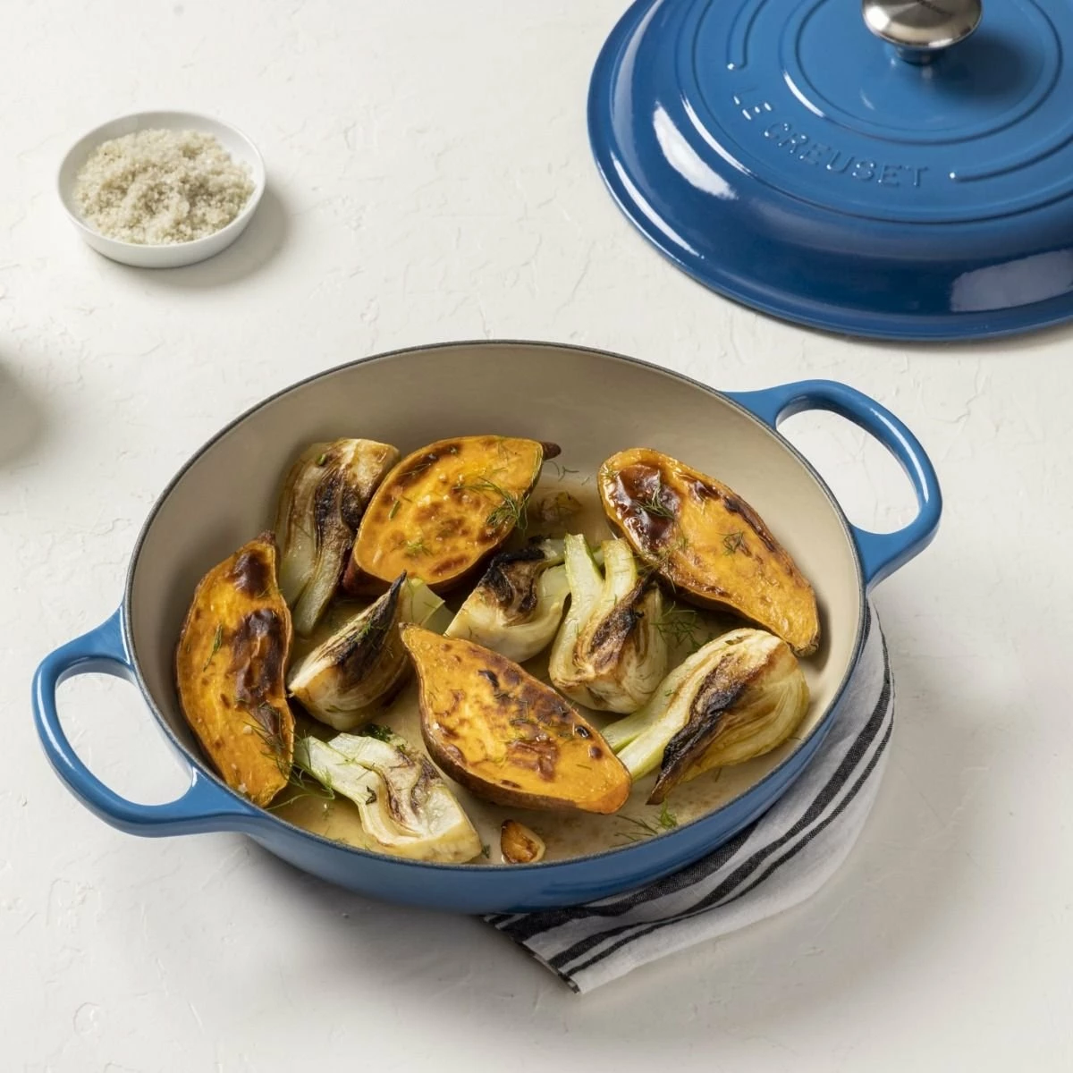 Le Creuset 3.5 Qt. Signature Enameled Cast Iron Braiser With Stainless Steel Knob | Marseille Blue 7 Le Creuset 3.5 Qt. Signature Enameled Cast Iron Braiser With Stainless Steel Knob | Marseille Blue - Image 5