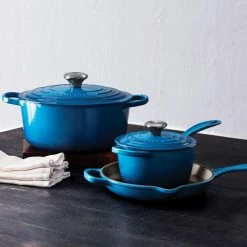 Le Creuset 5-Piece Signature Cookware Set With Stainless Steel Knobs | Marseille Blue 5 Le Creuset 5-Piece Signature Cookware Set With Stainless Steel Knobs | Marseille Blue -Le Creuset Shop marset