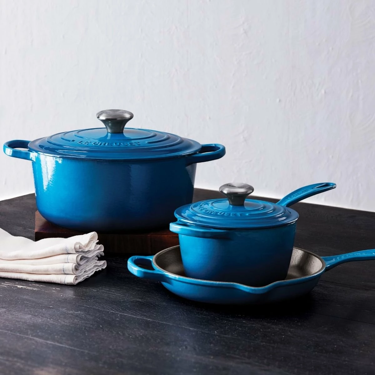Le Creuset 5-Piece Signature Cookware Set With Stainless Steel Knobs | Marseille Blue 4 Le Creuset 5-Piece Signature Cookware Set With Stainless Steel Knobs | Marseille Blue - Image 2
