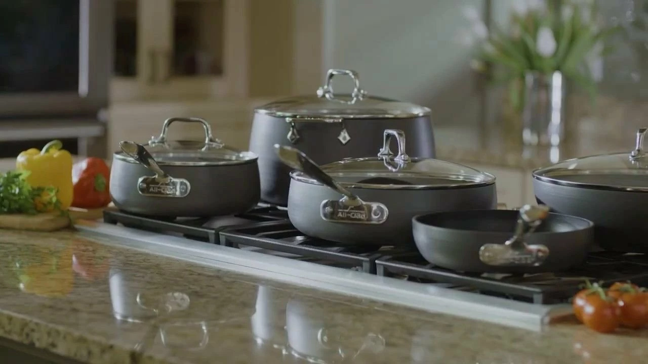 All-Clad HA1 Hard Anodized Nonstick 5-Piece Fry Pan Set 11 All-Clad HA1 Hard Anodized Nonstick 5-Piece Fry Pan Set - Image 9