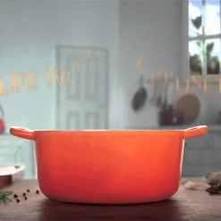 Le Creuset 5-Piece Signature Cookware Set With Stainless Steel Knobs | Flame Orange 17 Le Creuset 5-Piece Signature Cookware Set With Stainless Steel Knobs | Flame Orange -Le Creuset Shop maxresdefault 1 89