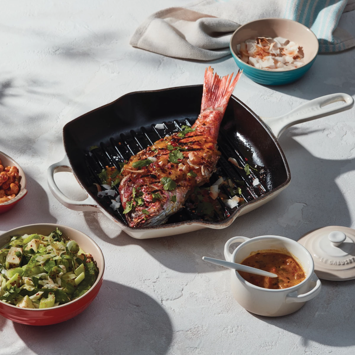 Le Creuset 10.25" Square Signature Cast Iron Grill Skillet | Meringue White 4 Le Creuset 10.25" Square Signature Cast Iron Grill Skillet | Meringue White - Image 2