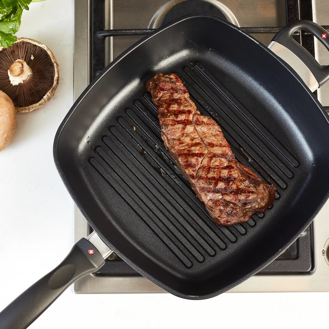 Swiss Diamond | XD Deep Square Grill Pan - 11" X 11" 5 Swiss Diamond | XD Deep Square Grill Pan - 11" X 11" - Image 4