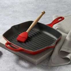 Le Creuset 10.25" Square Signature Cast Iron Grill Skillet | Cerise/Cherry Red 7 Le Creuset 10.25" Square Signature Cast Iron Grill Skillet | Cerise/Cherry Red -Le Creuset Shop red2 1