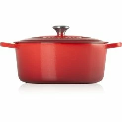 Le Creuset 9 Qt. Round Signature Dutch Oven With Stainless Steel Knob | Cerise/Cherry Red 10 Le Creuset 9 Qt. Round Signature Dutch Oven With Stainless Steel Knob | Cerise/Cherry Red -Le Creuset Shop rs11939 lc 20200311 fr ps os 21177300602430 003b 1