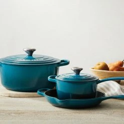 Le Creuset 5.5 Qt. Round Signature Cast Iron Dutch Oven With Stainless Steel Knob | Deep Teal 15 Le Creuset 5.5 Qt. Round Signature Cast Iron Dutch Oven With Stainless Steel Knob | Deep Teal -Le Creuset Shop rs12758 200716 deepteal5piece ret