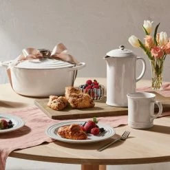 Le Creuset Shop -Le Creuset Shop rs13729 210112 lecreuset mothersdaygifting ret