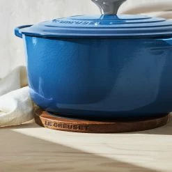 Le Creuset 5.5 Qt. Round Signature Cast Iron Dutch Oven With Stainless Steel Knob | Marseille Blue 11 Le Creuset 5.5 Qt. Round Signature Cast Iron Dutch Oven With Stainless Steel Knob | Marseille Blue -Le Creuset Shop rs16172 le creuset magnetictrivetattached ret 1