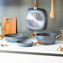 Tognana 11" Square Grill Pan | Stone & Wood Style 11 Tognana 11" Square Grill Pan | Stone & Wood Style -Le Creuset Shop square6