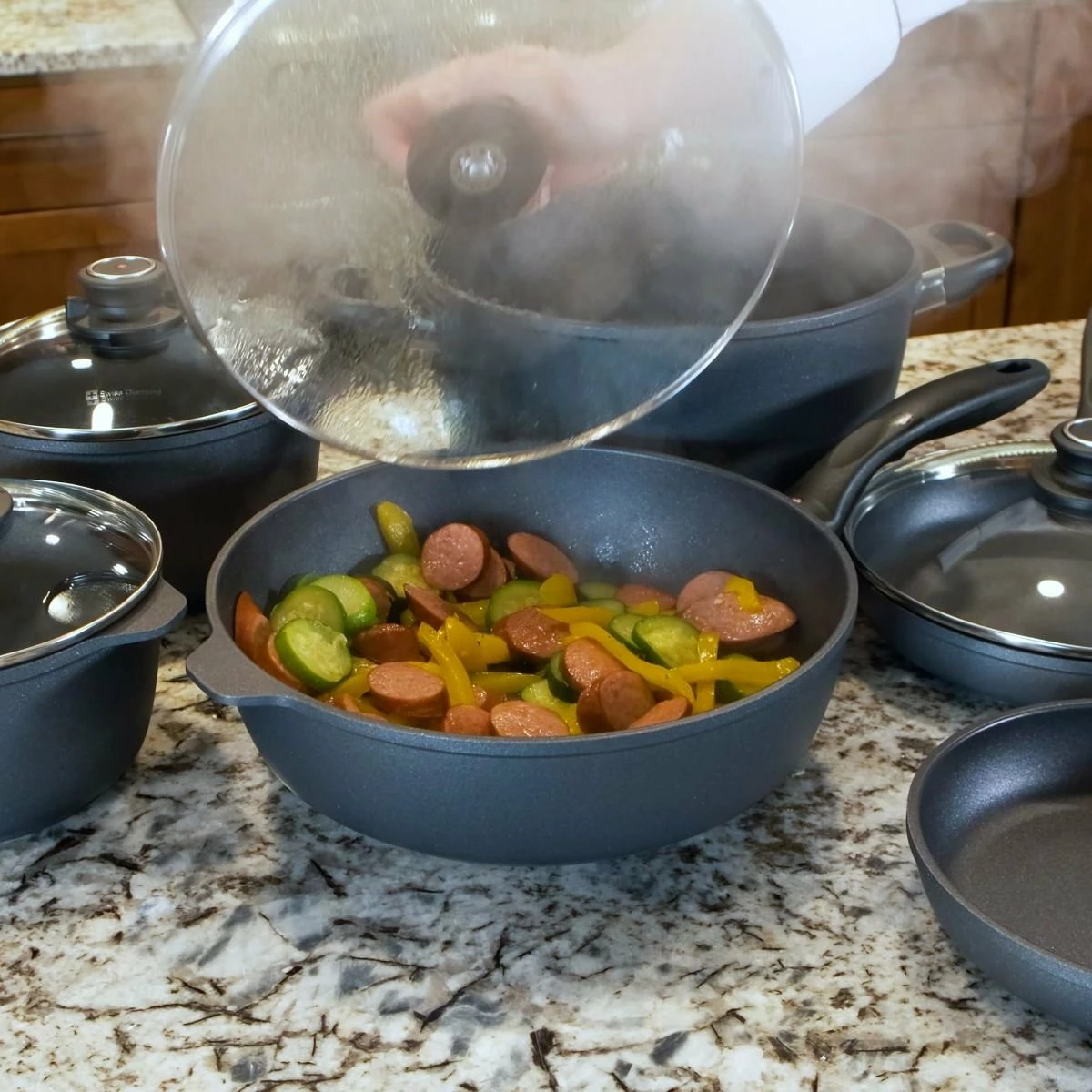 Swiss Diamond | HD Nonstick 10-Piece Cookware Set 5 Swiss Diamond | HD Nonstick 10-Piece Cookware Set - Image 3